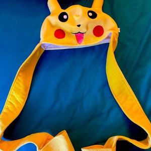🔥🔥 Pikachu one piece hat with scarf & hand warmers. 
.